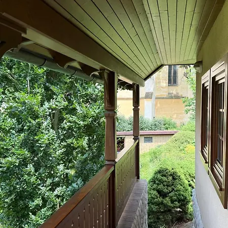Villa Krivoklatske Johnyho Bydleni *