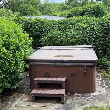 Villa Křivoklátské Johnyho Bydlení